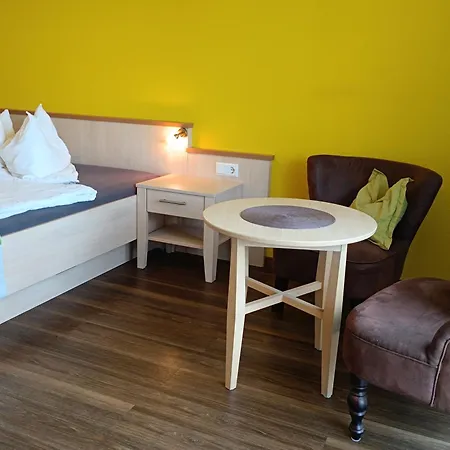 Landgasthof Zum Rappen クレーグリンゲン